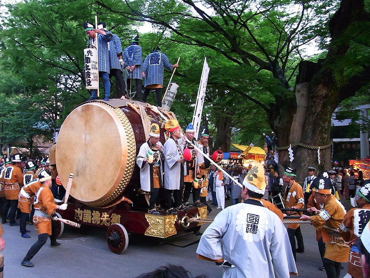 Kurayami Matsuri (Okunitama Shrine Grand Festival)