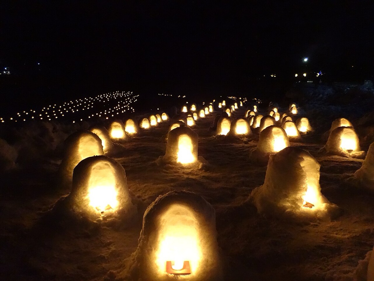 湯西川温泉かまくら祭