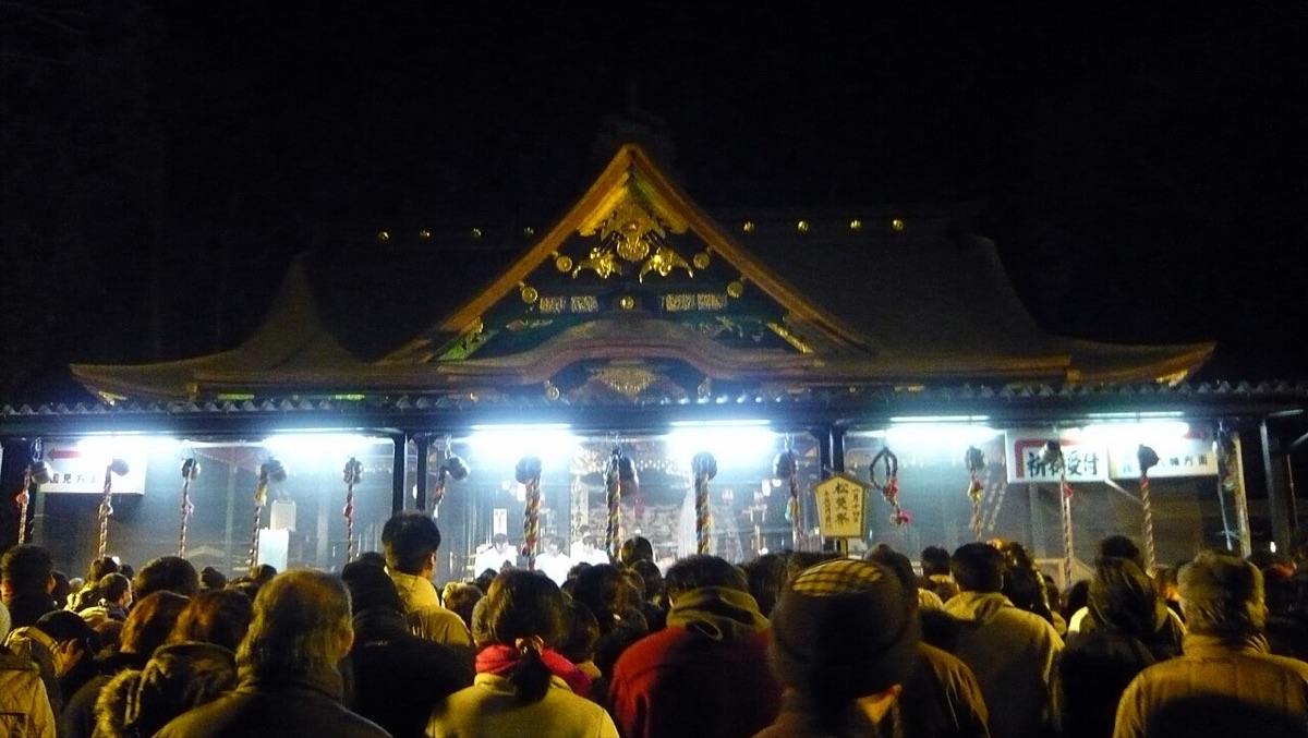 Osaki Hachimangu Matsutaki Matsuri (Donto-sai Fire Festival)