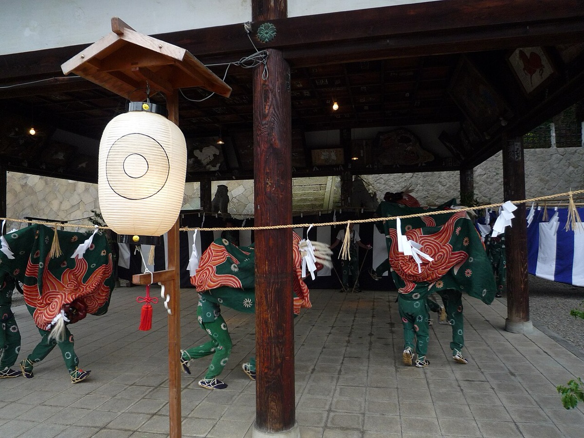 秋の高山祭（八幡祭）
